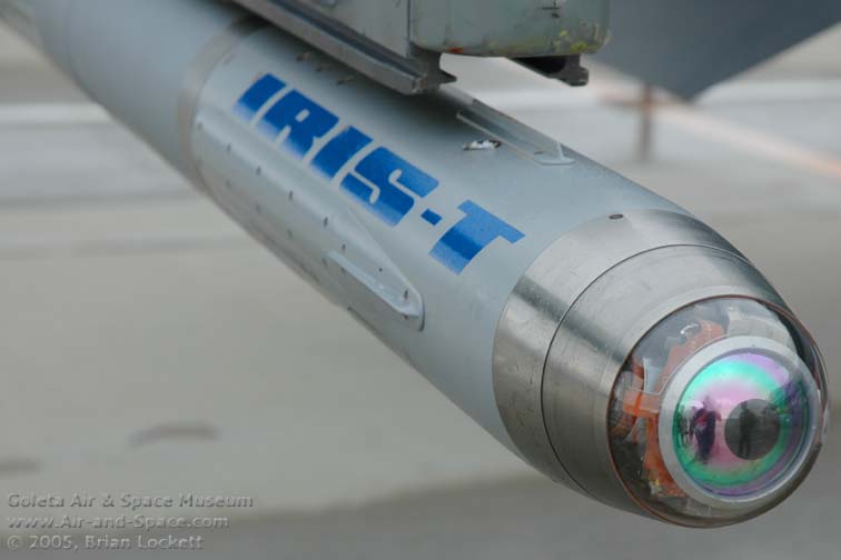 DSC_1056-IRIS-T-missile-right-front-seeker-head-l.jpg