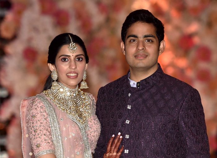 akash and shloka ambani