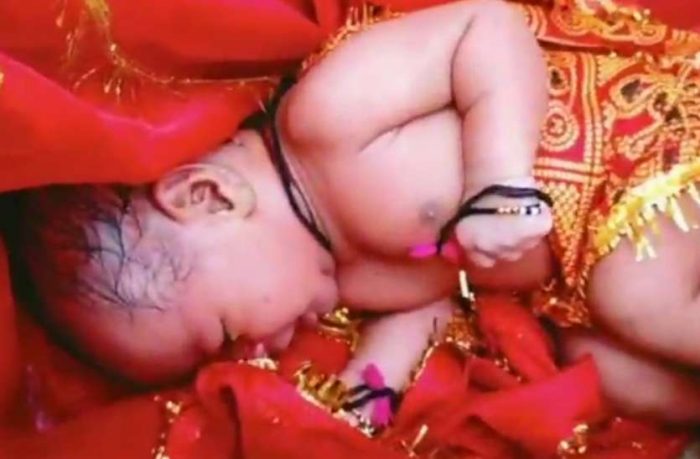 child found in ganga river