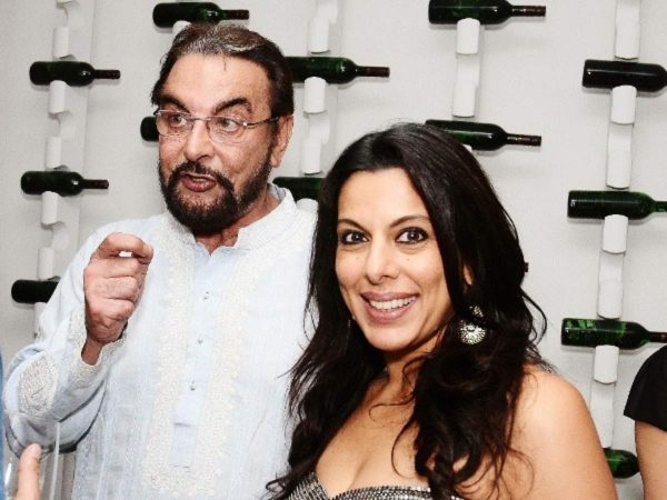 pooja bedi with father