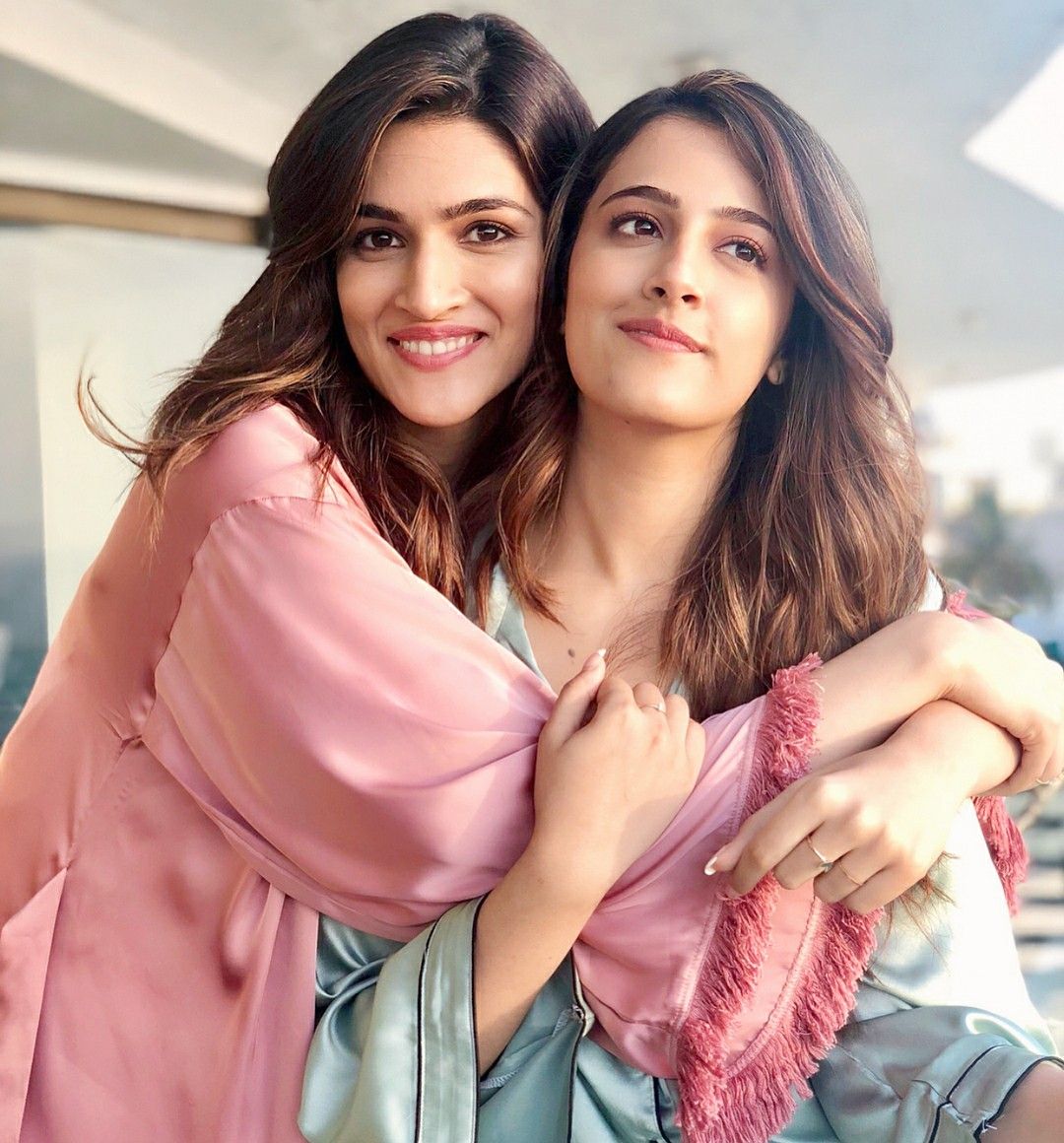 Kriti Sanon Nupur Sanon Newstrend